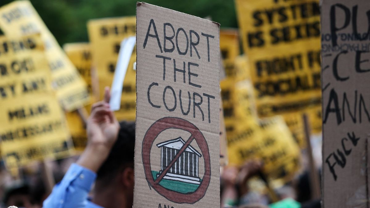 Zákaz potratů prohloubí rozdělení americké společnosti, píší média